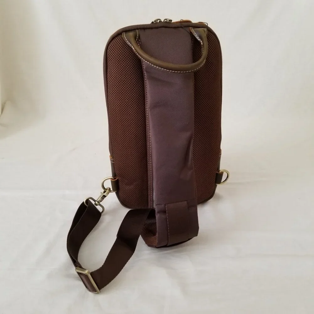 NEW! Star Vista Cowhide Leather Shoulder/Crossbody Bag with Metal Zippers/Hdwr